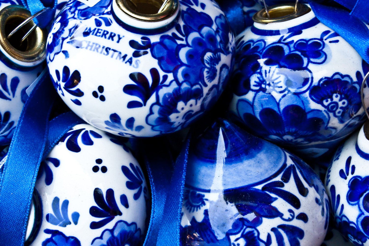 Delfts blauw servies: tijdloze elegantie voor elke tafel